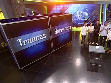 Jon Plazaola y María León en 'El Hormiguero 3.0' Jon Plazaola y María León en 'El Hormiguero 3.0'
