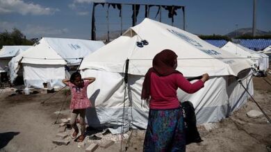 Los refugiados montan sus propios negocios para sobrevivir