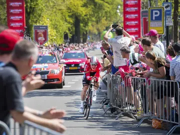 Greipel a su llegada a meta Greipel a su llegada a meta