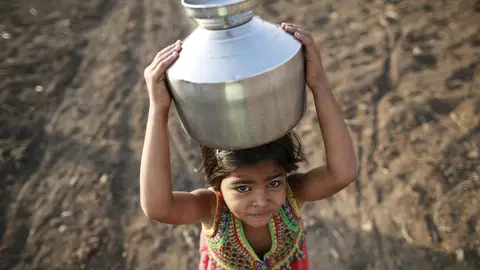 Una niña india Una niña india