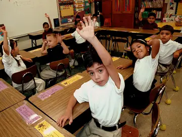 Aula con niños de primaria Aula con niños de primaria