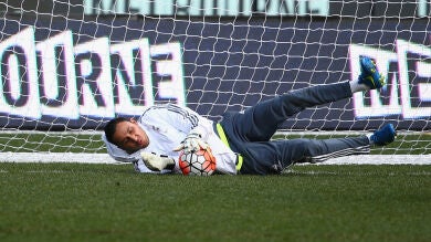 Keylor Navas y Dani Carvajal trabajan con el grupo en la vuelta de los entrenamientos 