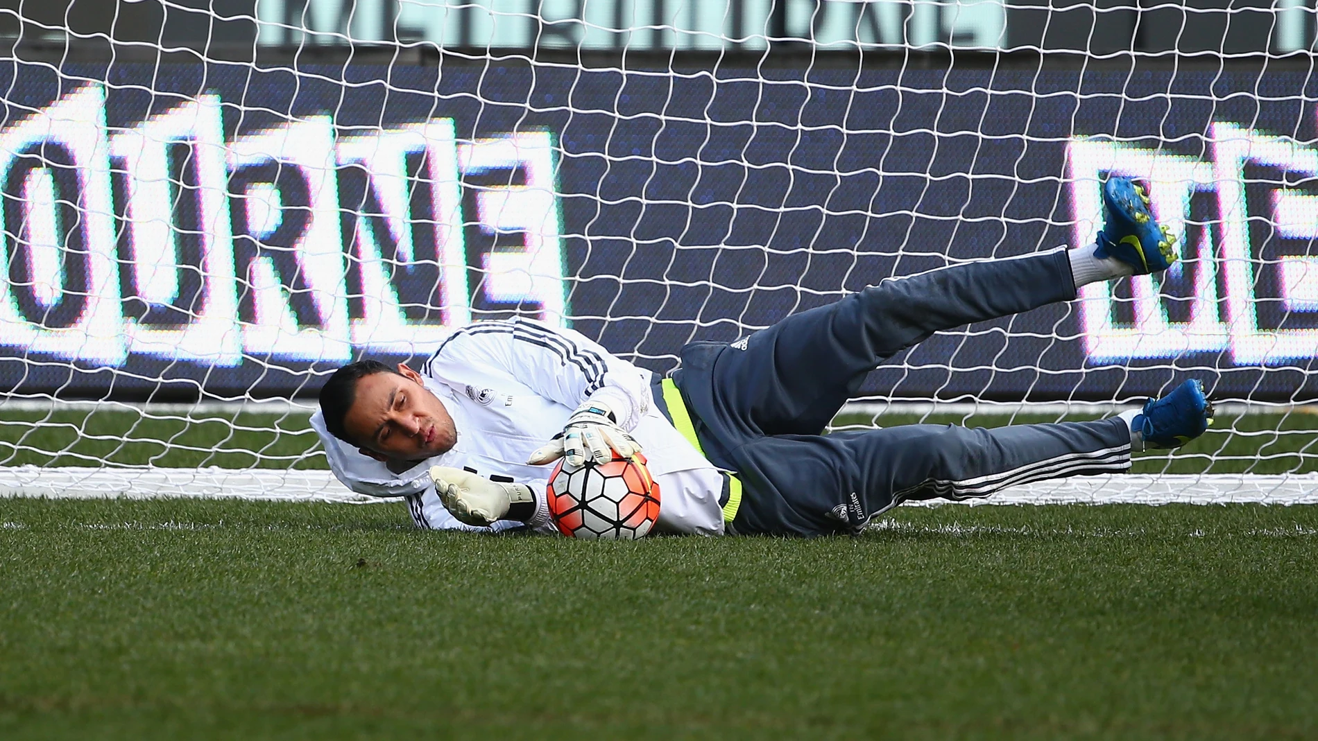 Keylor Navas entrenando Keylor Navas entrenando