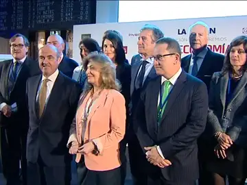 Frame 0.0 de: De Guindos: “Tenemos una banca solvente que vuelve a dar crédito en condiciones adecuadas” Frame 0.0 de: De Guindos: “Tenemos una banca solvente que vuelve a dar crédito en condiciones adecuadas”