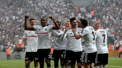 El Besiktas se proclama campeón de la Liga turca y el Brujas de la Liga belga