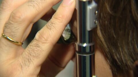 Frame 12.333579 de: Retiran una partida de punteros laser tras provocar lesiones oculares a dos ni&ntilde;os