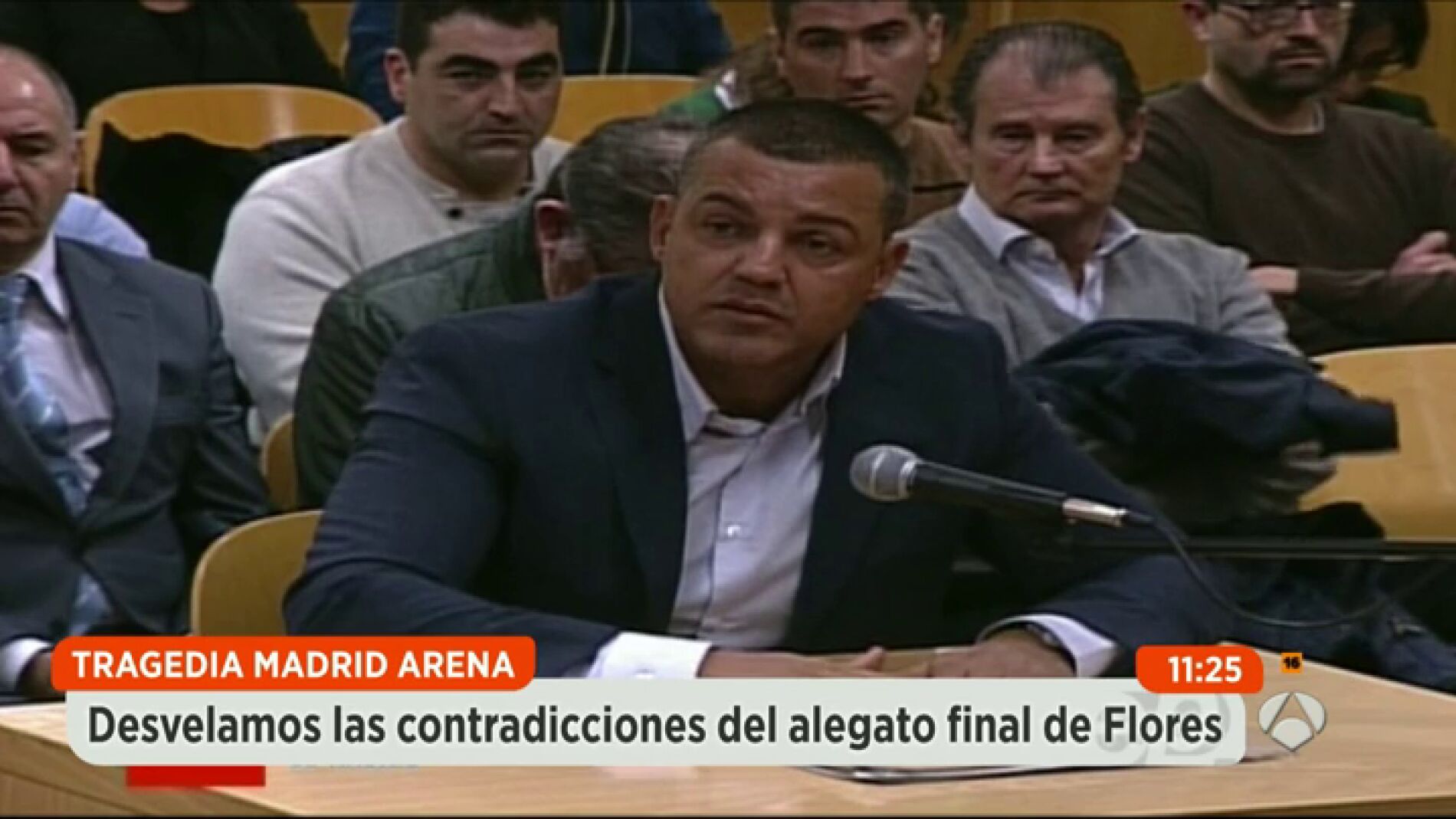 Frame 99.063532 de: flores