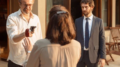 La Embajada se cobra su primera muerte