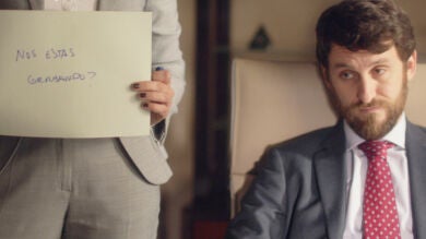 Bernardo es descubierto por Patricia y Eduardo