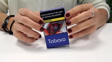El envase neutro del tabaco ayuda a disuadir su consumo en adolescentes y mujeres