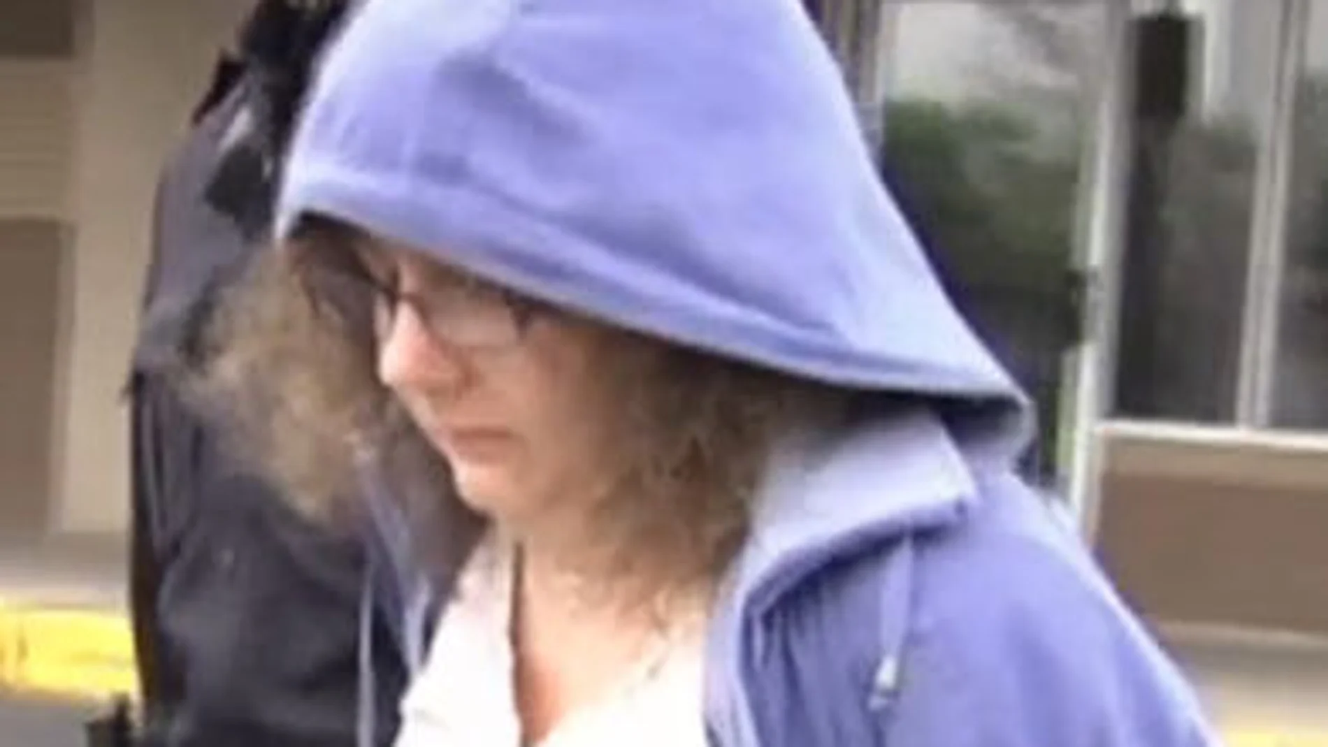 La profesora tras su detención La profesora tras su detención