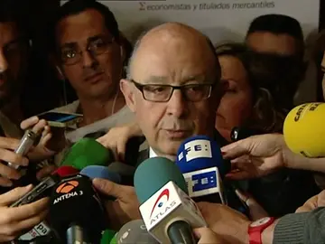 Frame 5.954624 de: Montoro: “no tiene sentido” una multa a España por el déficit Frame 5.954624 de: Montoro: “no tiene sentido” una multa a España por el déficit