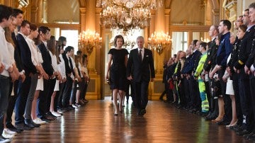 La reina Matilde y el rey Philippe de Bélgica en el homenaje a las víctimas