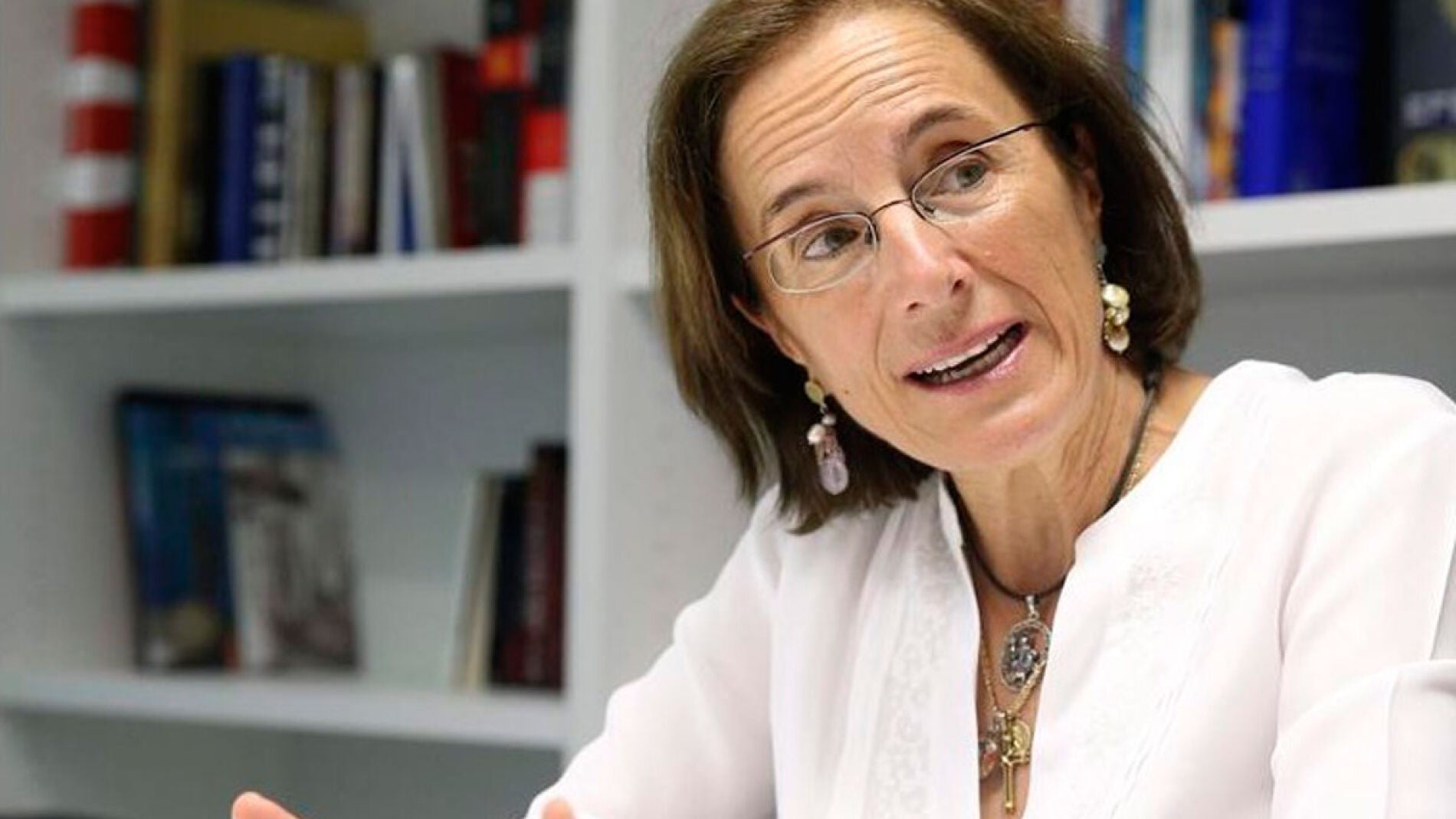 Salud Hern&aacute;ndez-Mora