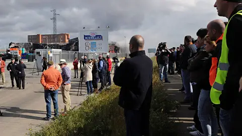 Trabajadores de la empresa de embutidos que ardió en León Trabajadores de la empresa de embutidos que ardió en León