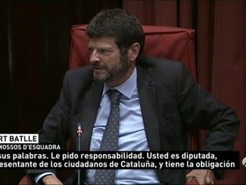 Frame 69.719144 de: El director de los Mossos defiende su actuación en los disturbios de Gràcia