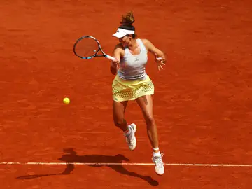 Muguruza, en acción sobre la arcilla de París Muguruza, en acción sobre la arcilla de París