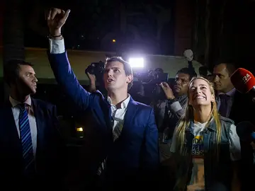 Albert Rivera y Lilian Tintori Albert Rivera y Lilian Tintori