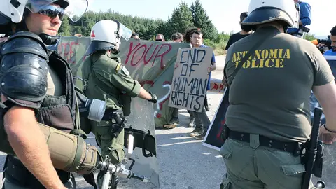 La policía griega sigue desalojando Idomeni La policía griega sigue desalojando Idomeni