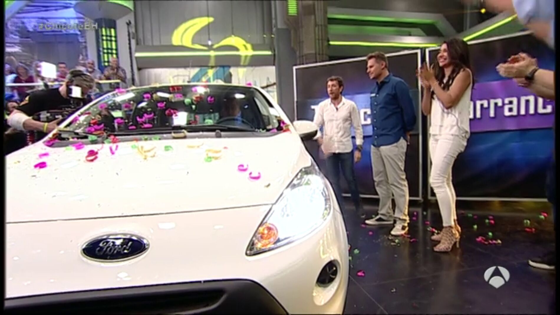 Frame 338.240688 de: Coche