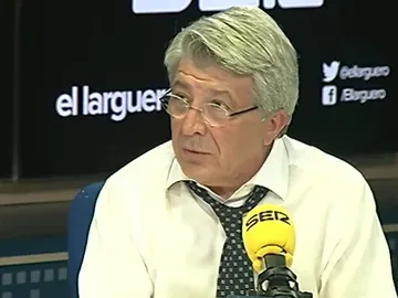 Enrique Cerezo, durante una entrevista Enrique Cerezo, durante una entrevista