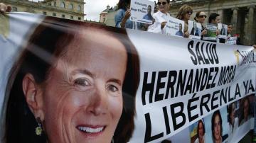 Varias personas exigen la liberación de Salud Hernández