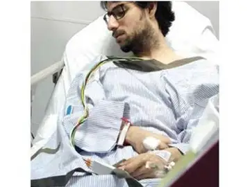 El doctor Muhannad Al Zabn, ingresado tras el disparo. El doctor Muhannad Al Zabn, ingresado tras el disparo.