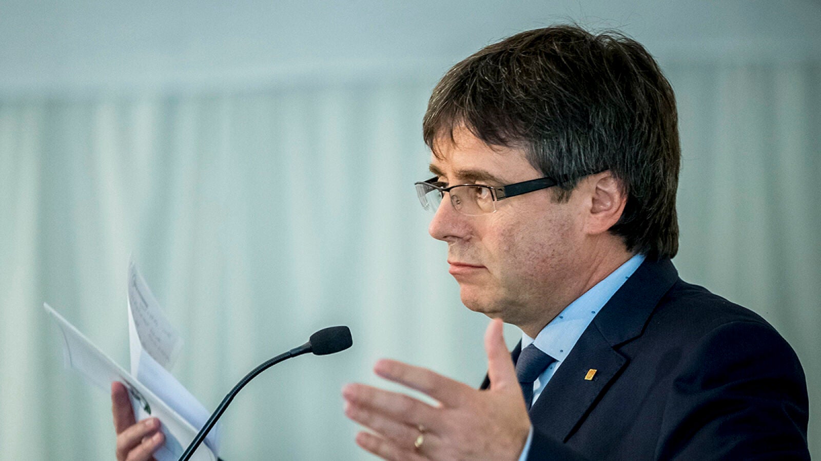 Puigdemont reafirma su compromiso con la hoja de ruta hacia la independencia