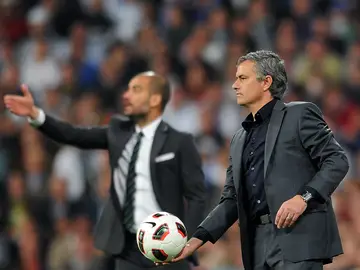 Mourinho y Guardiola en un Madrid-Barça Mourinho y Guardiola en un Madrid-Barça