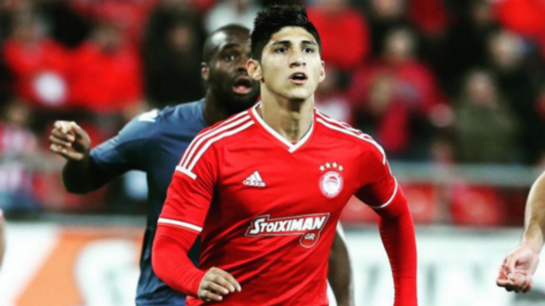 Alan Pulido, delantero mexicano del Olympiacos