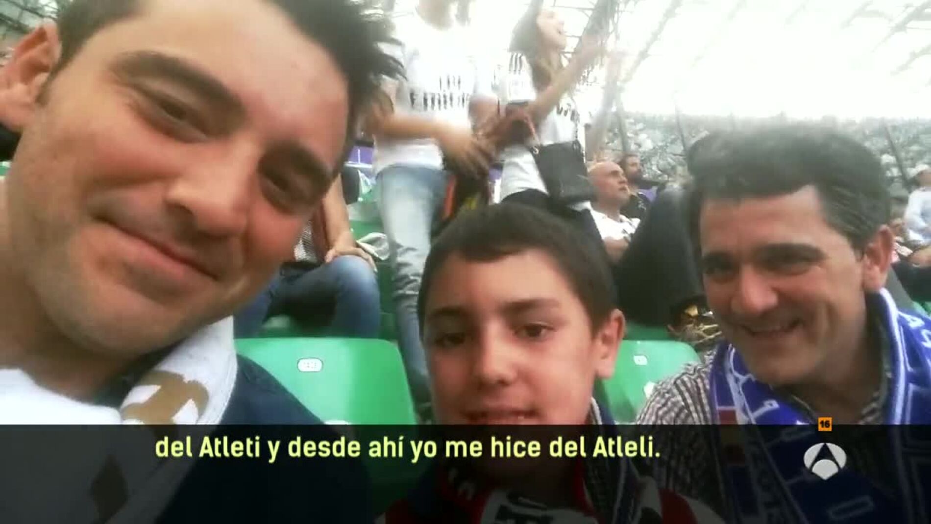 Un padre de atletico abanadona el partido por su hijo