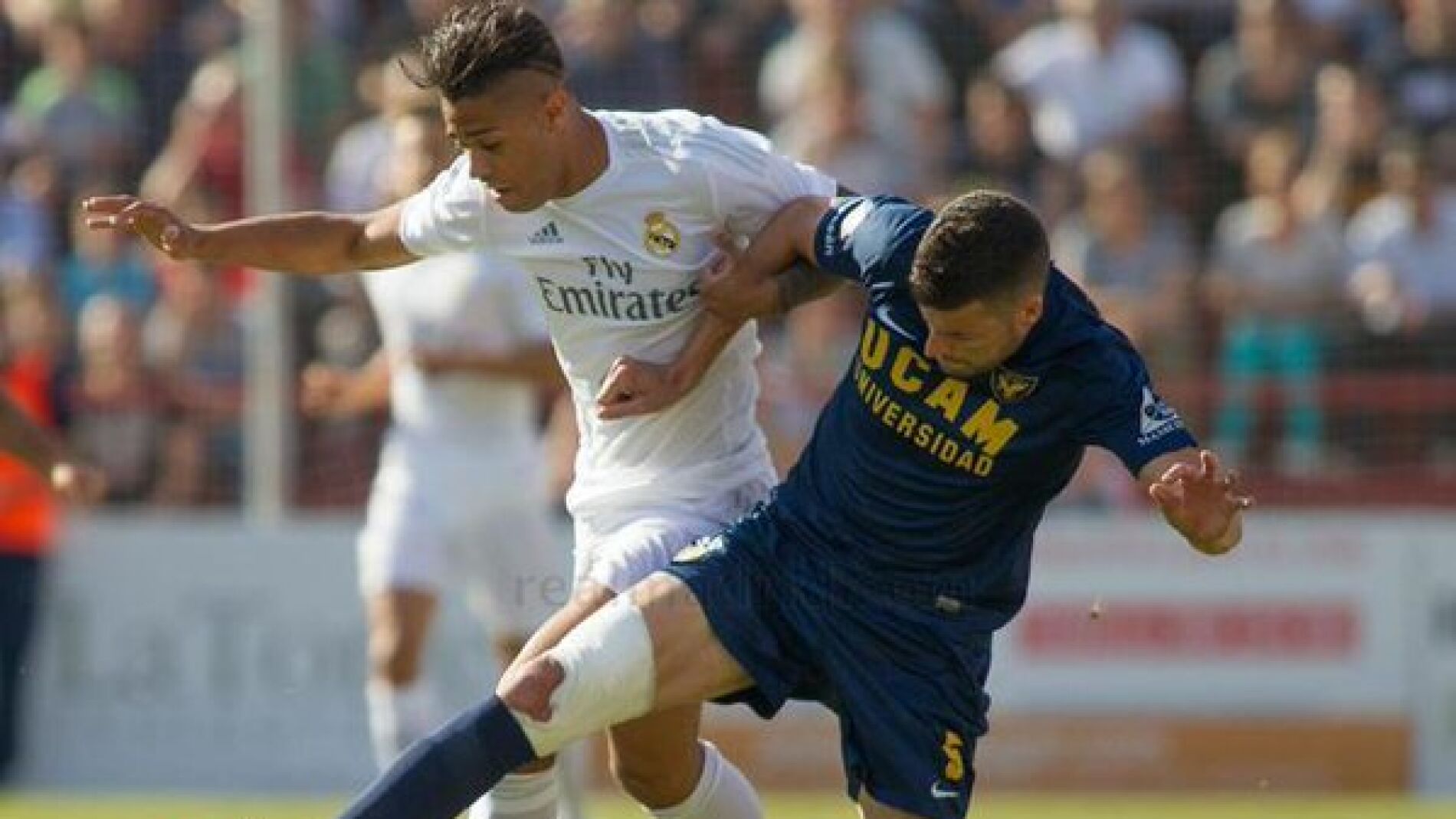 Momento del partido entre el UCAM Murcia y el Real Madrid Castilla