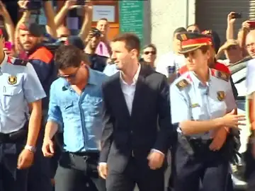 Messi, compareciendo ante la Justicia española Messi, compareciendo ante la Justicia española