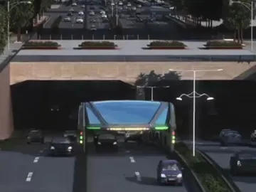 Antena 3 accede a la fábrica en la que se crea el autobús que solucionará los atascos Antena 3 accede a la fábrica en la que se crea el autobús que solucionará los atascos