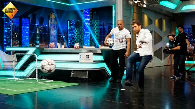 Así chutan Roberto Carlos y Seedorf