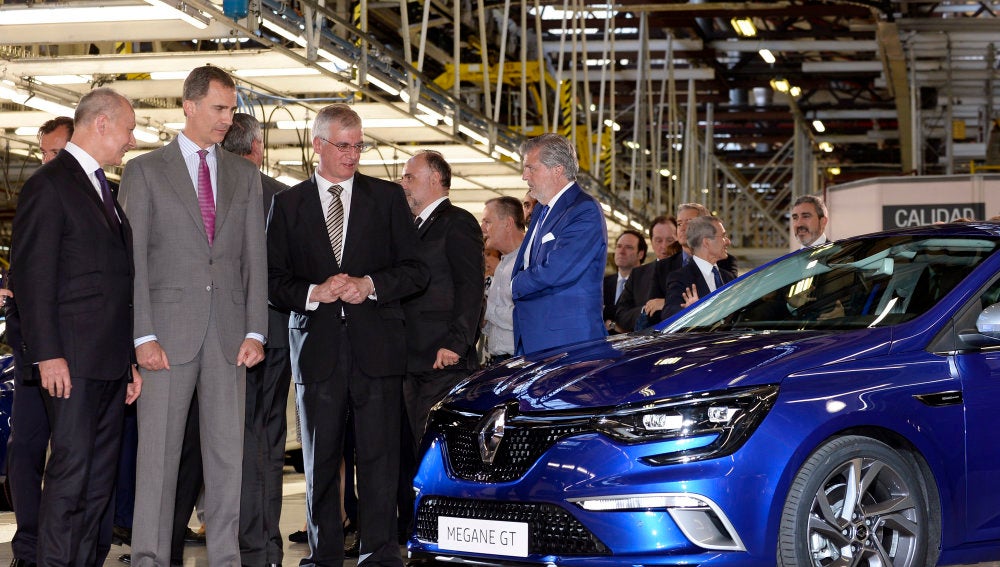El Rey en las instalaciones de Renault en Palencia