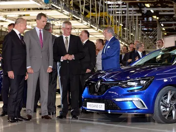 El Rey en las instalaciones de Renault en Palencia El Rey en las instalaciones de Renault en Palencia