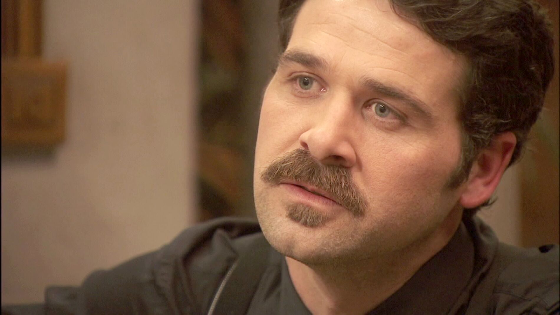 Crist&oacute;bal remueve el pasado entre Francisca y Raimundo 