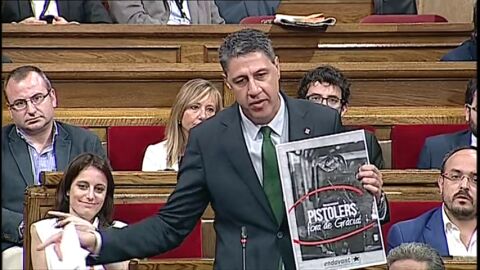 Frame 20.321835 de: Albiol acusa a Puigdemont de dar &oacute;rdenes pol&iacute;ticas a Mossos