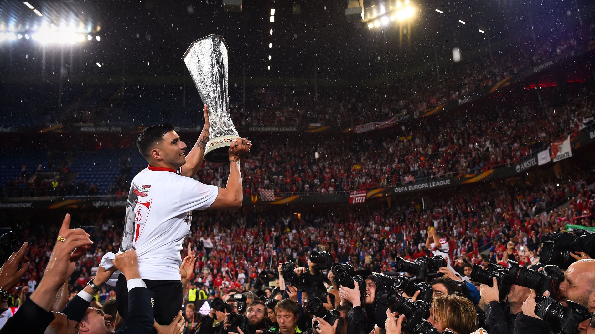 Jose Antonio Reyes al t&eacute;rmino de su &uacute;ltimo partido con el Sevilla