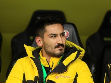 Gundogan, en el banquillo del Dortmund