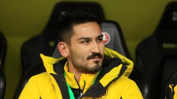 Gundogan, en el banquillo del Dortmund