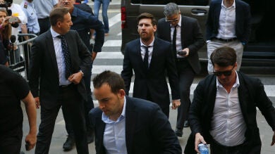 Así fue la llegada de Messi a la Audiencia de Barcelona antes del juicio por fraude fiscal