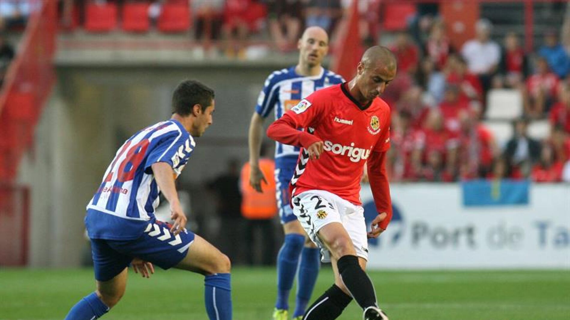 El N&agrave;stic empat&oacute; en casa contra el Alav&eacute;s