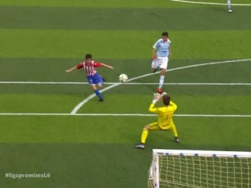 Christian Ferreres define ante el portero en LaLiga Promises Christian Ferreres define ante el portero en LaLiga Promises