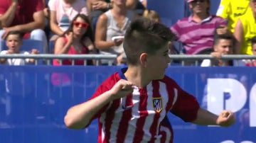Un jugador del Atlético celebra un gol