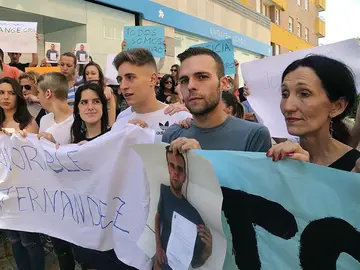 Alejandro Fernández y sus familiares reclaman el indulto para evitar la cárcel Alejandro Fernández y sus familiares reclaman el indulto para evitar la cárcel