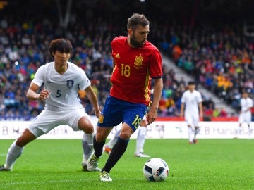 Jordi Alba en un amistoso previo a la Eurocopa de Francia contra Corea del Sur 