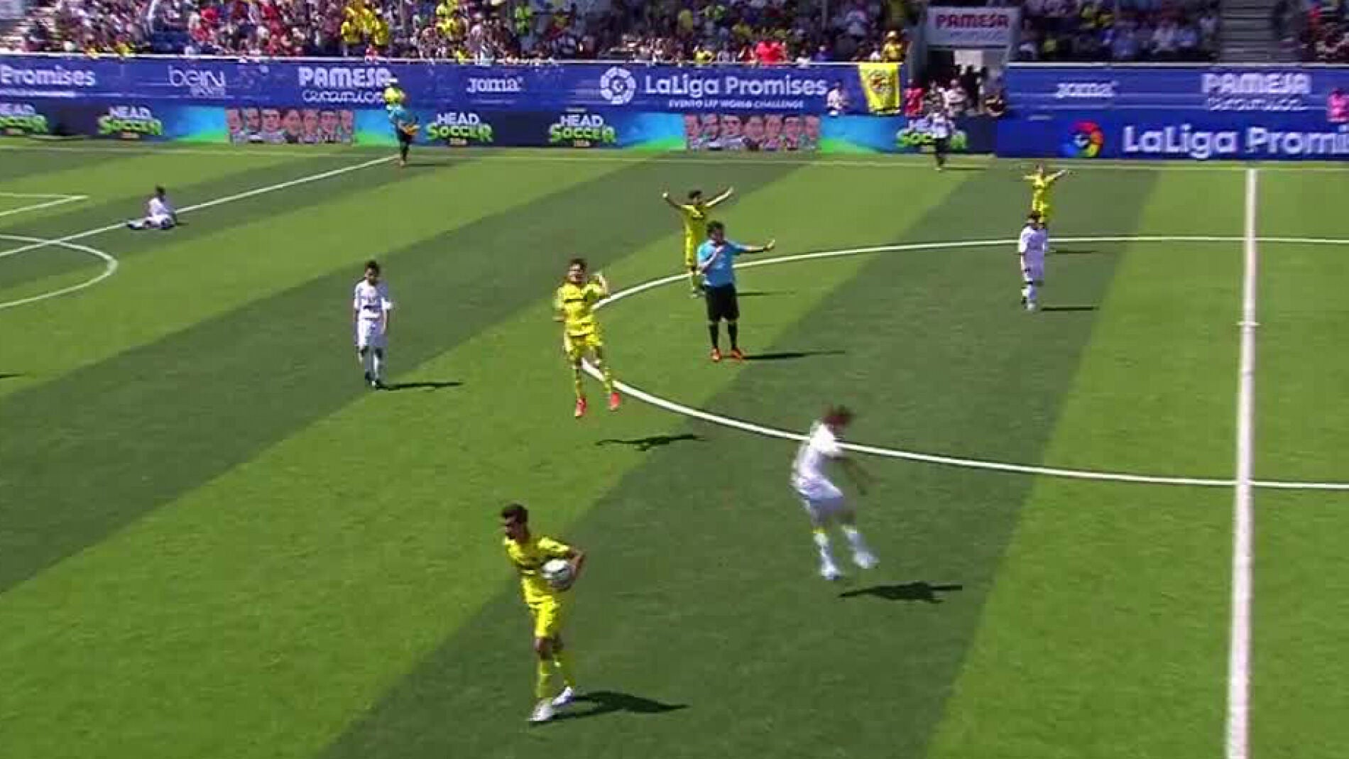 El Villarreal celebra su victoria ante el Real Madrid