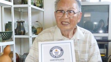 Shigemi Hirata, persona más mayor del mundo en conseguir un título universitario